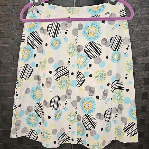 NWT Talbots Floral Print Skirt Size 8P - Picture 3 of 9